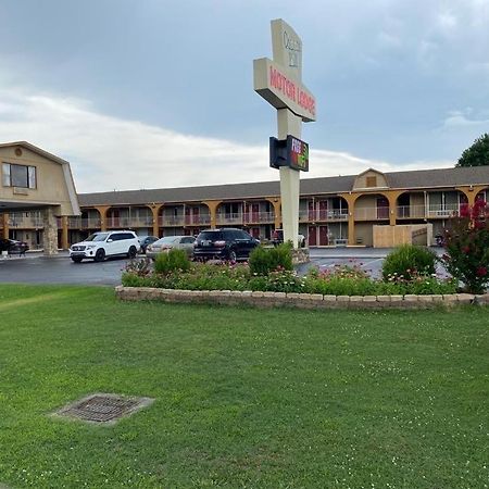 Conner Hill Motor Lodge Пиджен Фордж Екстериор снимка