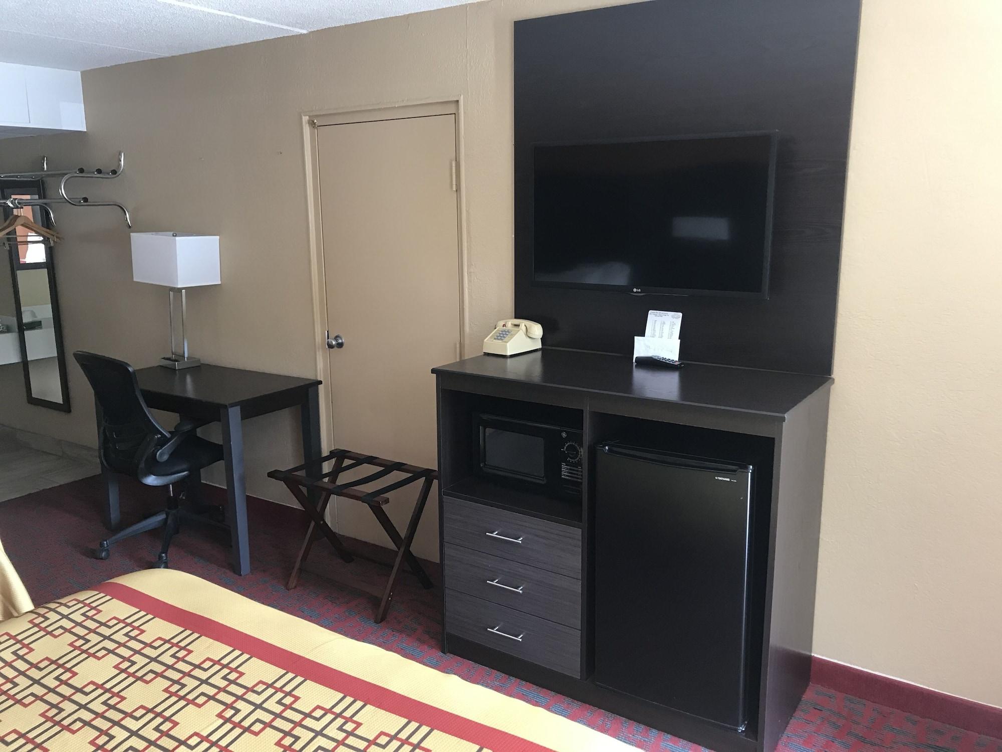 Conner Hill Motor Lodge Пиджен Фордж Екстериор снимка