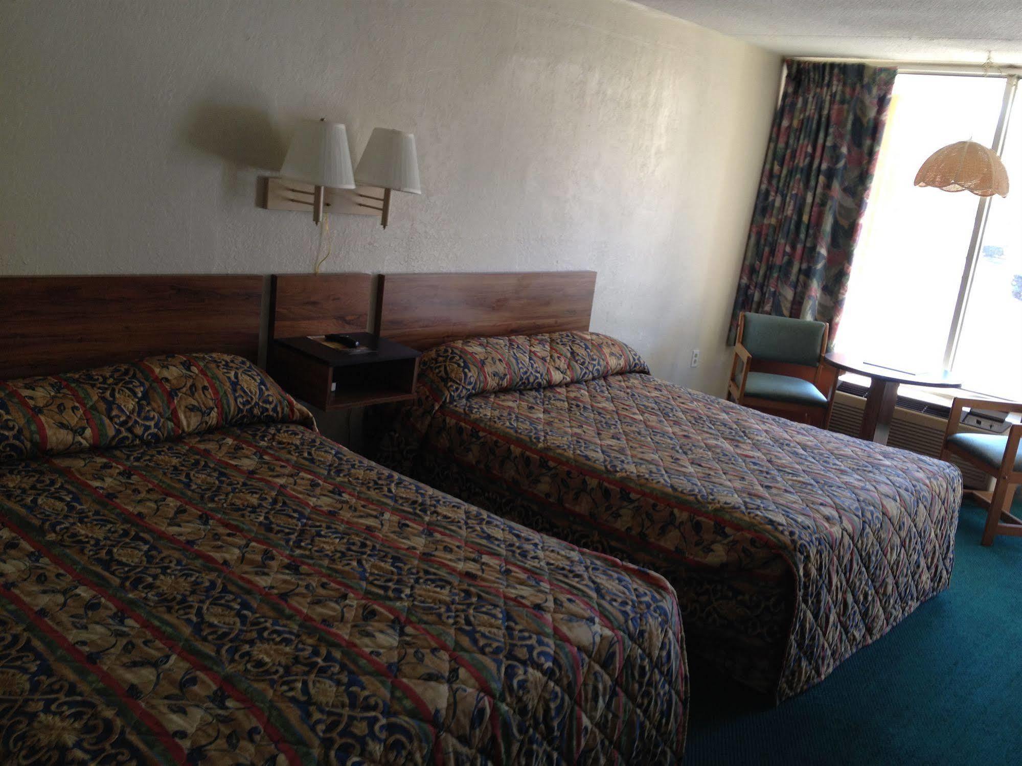 Conner Hill Motor Lodge Пиджен Фордж Екстериор снимка